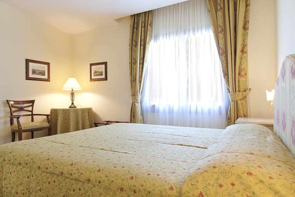 Aparthotel St. Andrew's Garden Roma